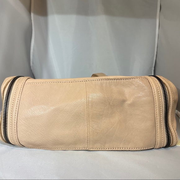 Liebeskind Berlin Tote Bag cream color - Picture 6 of 6